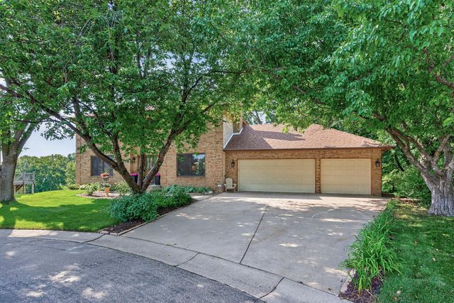 8945 Dallas Lane N, Maple Grove, MN 55369