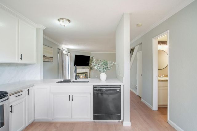 348 Wayside Dr, Turlock, CA 95380