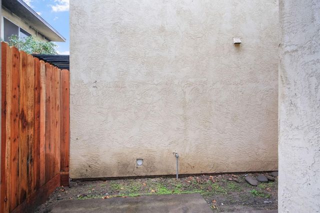 348 Wayside Dr, Turlock, CA 95380