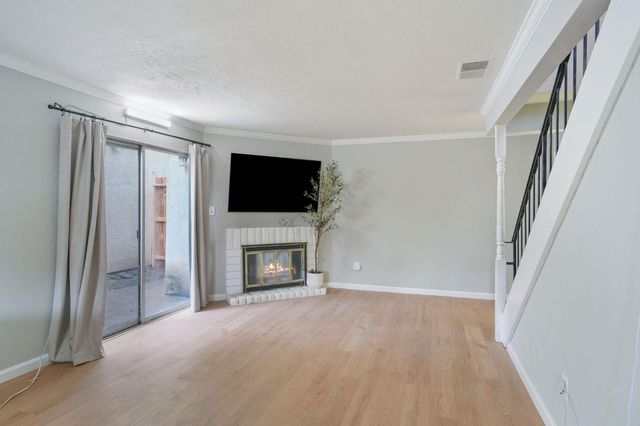 348 Wayside Dr, Turlock, CA 95380