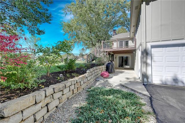 19430 Hardy Street, Stilwell, KS 66085