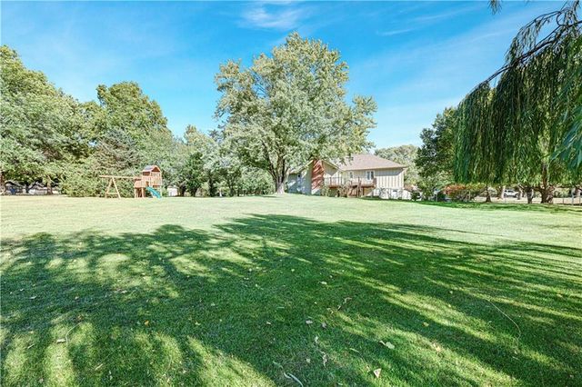 19430 Hardy Street, Stilwell, KS 66085