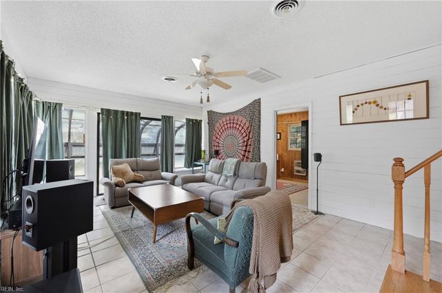 5020 Leslie DR, Portsmouth, VA 23703