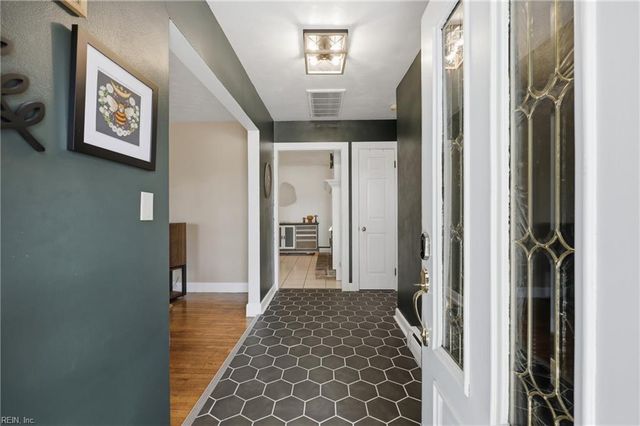 5020 Leslie DR, Portsmouth, VA 23703