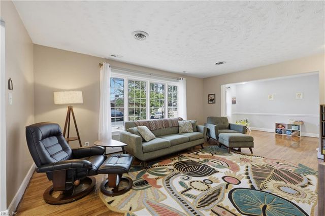 5020 Leslie DR, Portsmouth, VA 23703