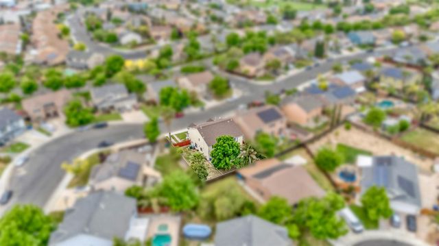 748 Heron Dr, Los Banos, CA 93635