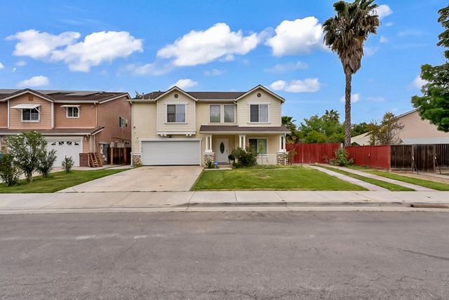 748 Heron Dr, Los Banos, CA 93635