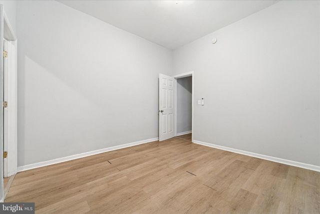 5215 CEDAR AVE, Philadelphia, PA 19143