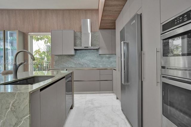 18985 Atlantic Blvd 0, Sunny Isles Beach, FL 33160
