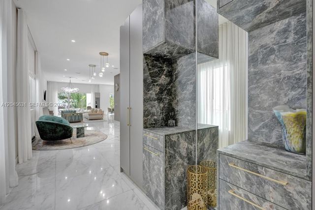 18985 Atlantic Blvd 0, Sunny Isles Beach, FL 33160