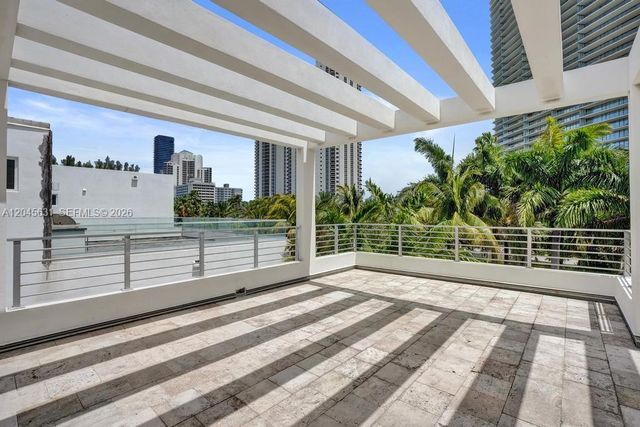 18985 Atlantic Blvd 0, Sunny Isles Beach, FL 33160