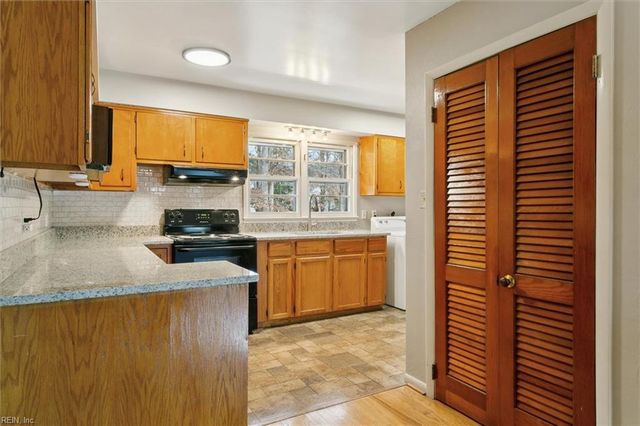 1422 Government RD, Williamsburg, VA 23185