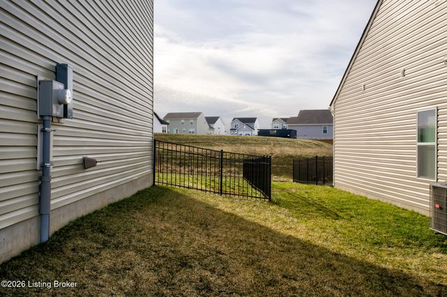 1065 Stratton Way, Shelbyville, KY 40065