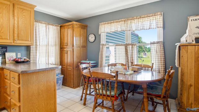 26745 Thach Road, Athens, AL 35613