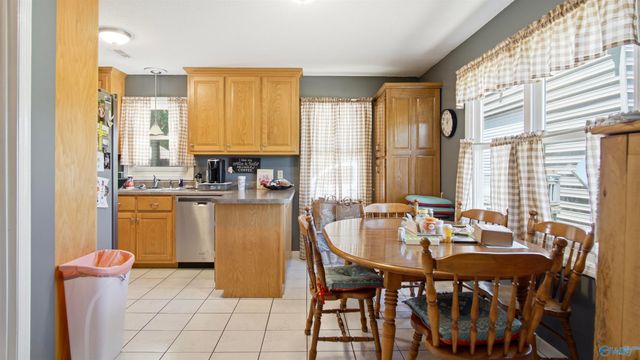 26745 Thach Road, Athens, AL 35613