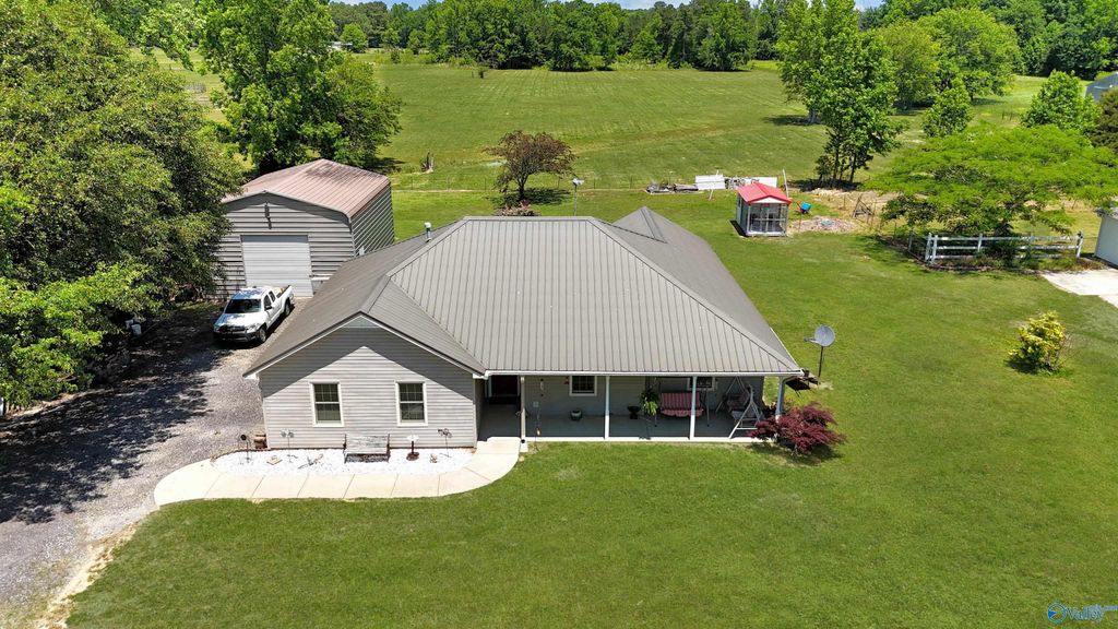 26745 Thach Road, Athens, AL 35613