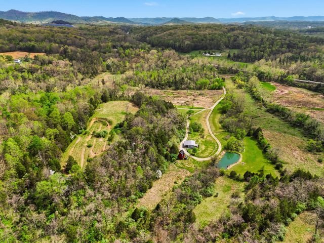 4152 Winchester Road, Irvine, KY 40336