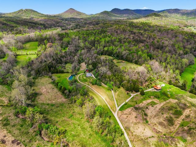 4152 Winchester Road, Irvine, KY 40336