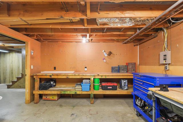 505 MEADOW LANE, Kaukauna, WI 54130