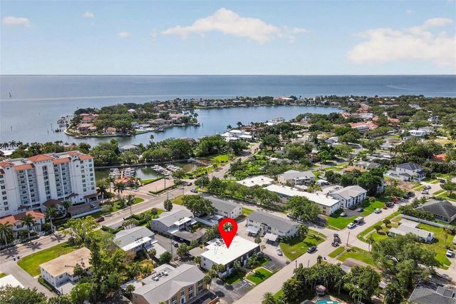 1065 EDEN ISLE BOULEVARD NE 1, St Petersburg, FL 33704