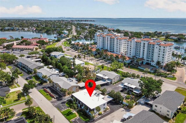 1065 EDEN ISLE BOULEVARD NE 1, St Petersburg, FL 33704
