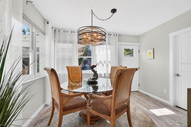 1065 EDEN ISLE BOULEVARD NE 1, St Petersburg, FL 33704