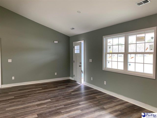 4970 E National Cemetery Road, Florence, SC 29506