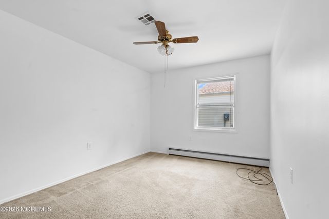 22 Encinitas Drive, Toms River, NJ 08757