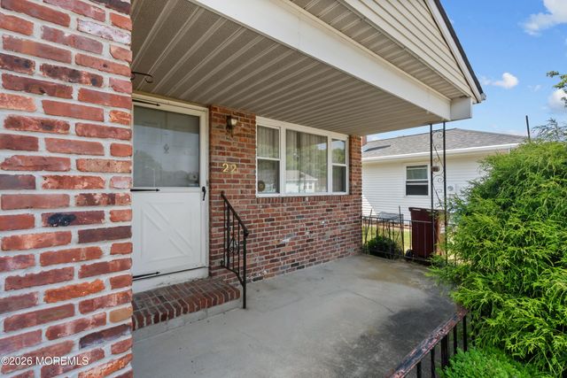 22 Encinitas Drive, Toms River, NJ 08757