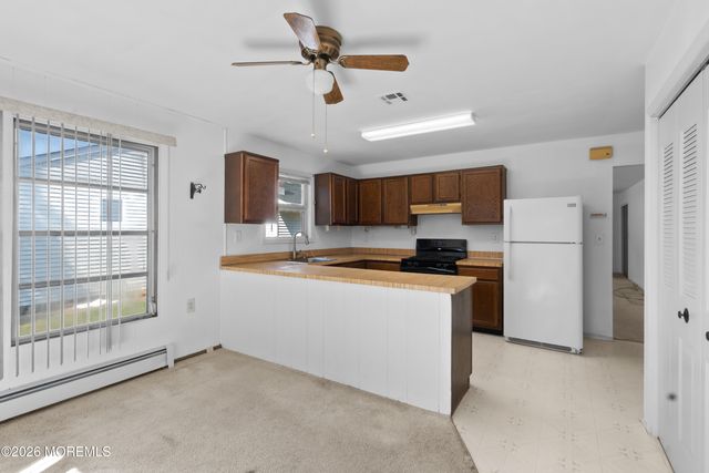 22 Encinitas Drive, Toms River, NJ 08757