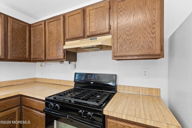 22 Encinitas Drive, Toms River, NJ 08757