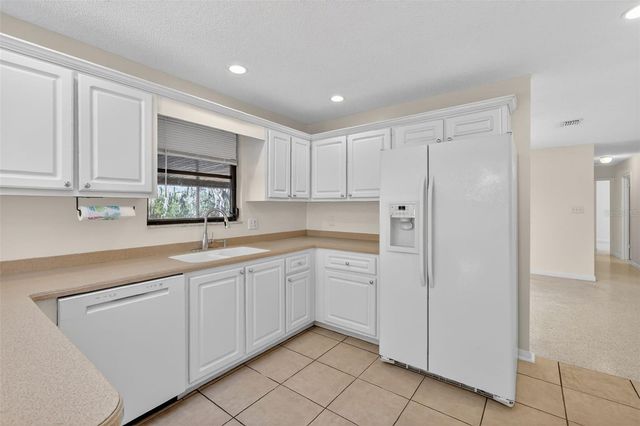 4128 HARRY DRIVE, Fruitland Park, FL 34731