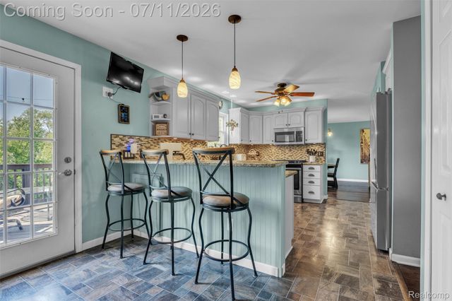 3955 Forest Edge Drive, Commerce Charter Township, MI 48382