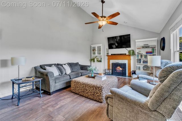 3955 Forest Edge Drive, Commerce Charter Township, MI 48382