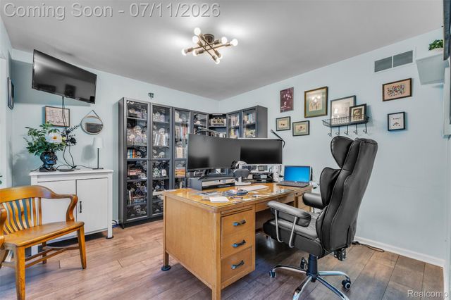 3955 Forest Edge Drive, Commerce Charter Township, MI 48382
