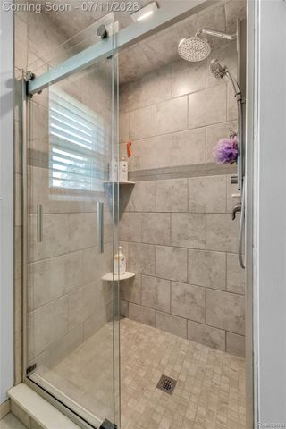 3955 Forest Edge Drive, Commerce Charter Township, MI 48382