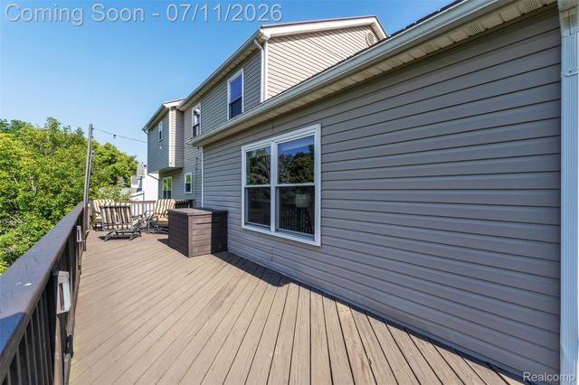 3955 Forest Edge Drive, Commerce Charter Township, MI 48382