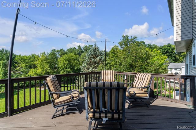 3955 Forest Edge Drive, Commerce Charter Township, MI 48382