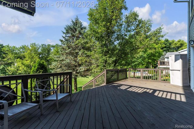 3955 Forest Edge Drive, Commerce Charter Township, MI 48382