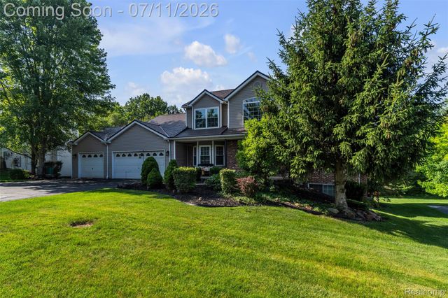 3955 Forest Edge Drive, Commerce Charter Township, MI 48382