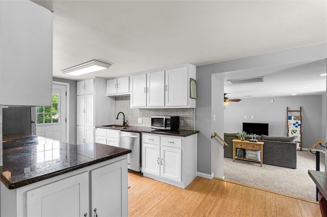 4040 Howard Porter Road, Fayetteville, AR 72703