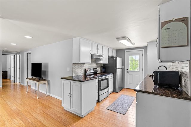 4040 Howard Porter Road, Fayetteville, AR 72703