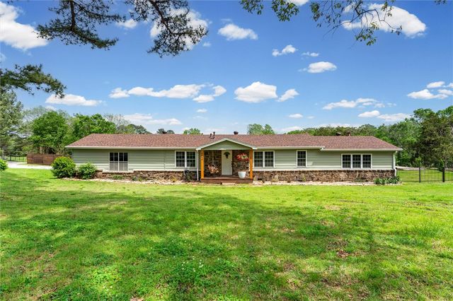 4040 Howard Porter Road, Fayetteville, AR 72703