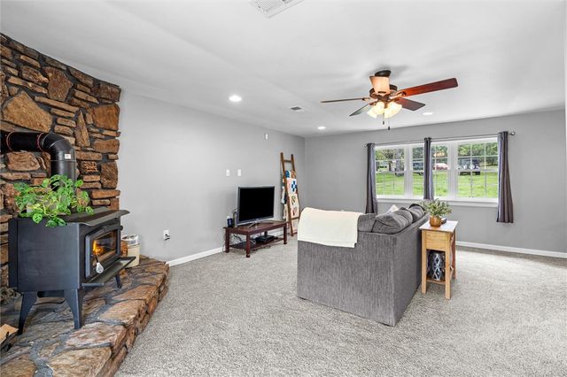 4040 Howard Porter Road, Fayetteville, AR 72703