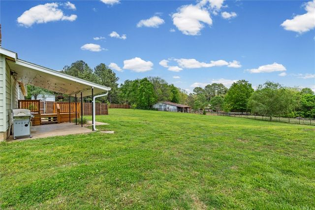4040 Howard Porter Road, Fayetteville, AR 72703