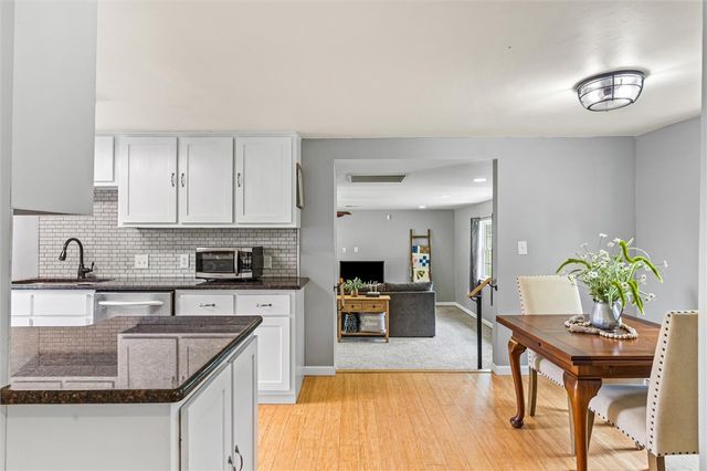 4040 Howard Porter Road, Fayetteville, AR 72703