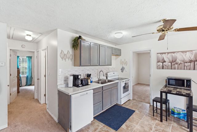 205 Dinsmore Street, Berea, KY 40403