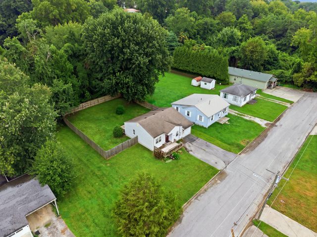 205 Dinsmore Street, Berea, KY 40403