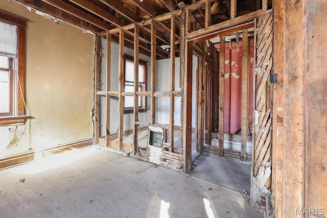 3742 California Avenue, St Louis, MO 63118