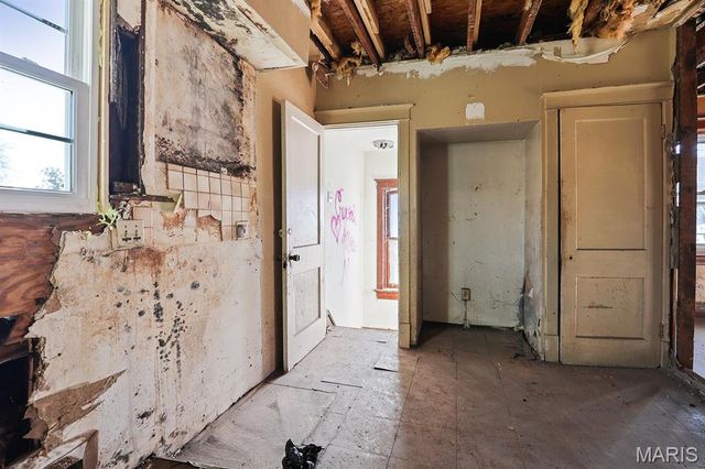 3742 California Avenue, St Louis, MO 63118